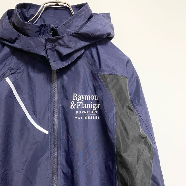 古着 used　TEAM365　長袖ワンポイントプリントナイロンジャケット　ジップアップジャンパー　ネイビー　黒　秋冬服