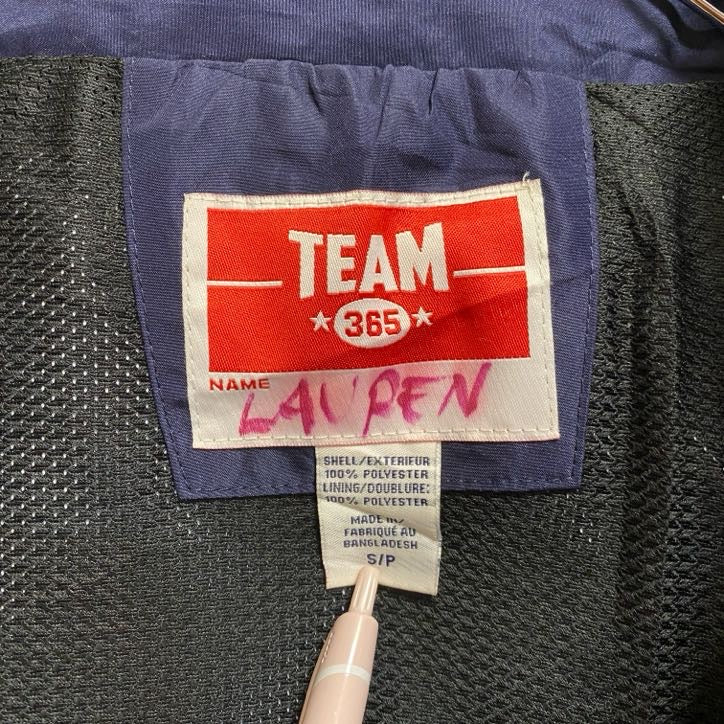古着 used　TEAM365　長袖ワンポイントプリントナイロンジャケット　ジップアップジャンパー　ネイビー　黒　秋冬服