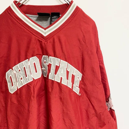 古着 used　TEAM ATHLETICS　長袖Vネックカレッジナイロンプルオーバー　ワッペン　オハイオ州立大学　赤　XLサイズ
