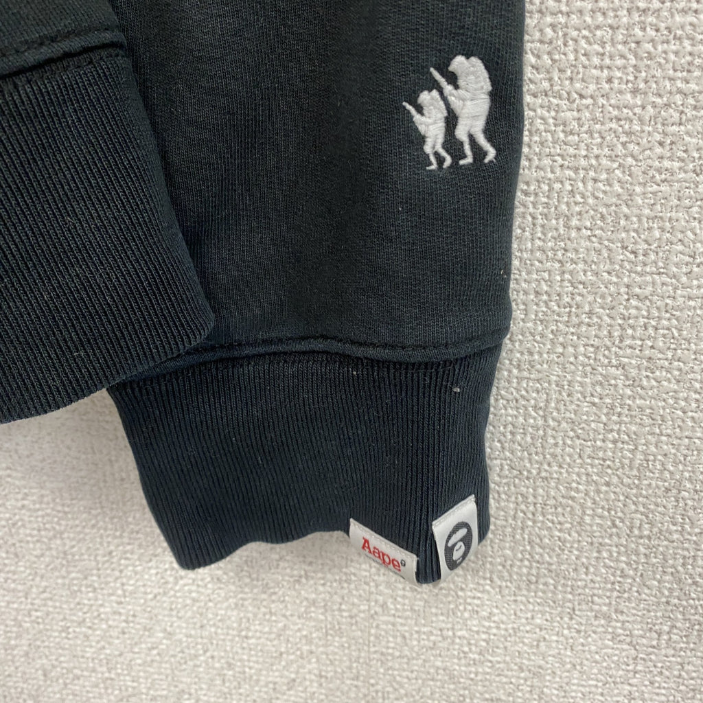 A BATHING APE　アベイシングエイプ　スウェットパーカー/フーディー　刺繍ロゴ　黒　ブラック　XLサイズ