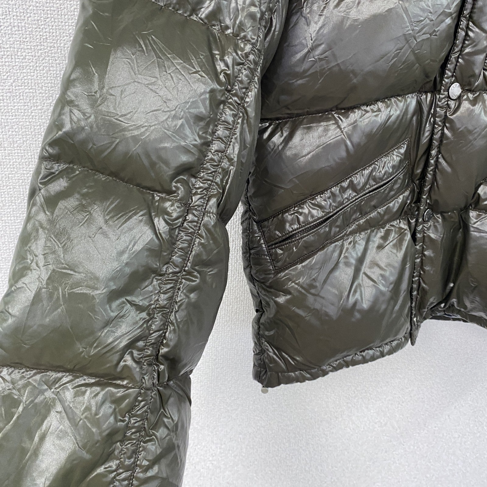 MONCLER　モンクレール　K2ダウンジャケット　3つポケット　カーキ　1サイズ