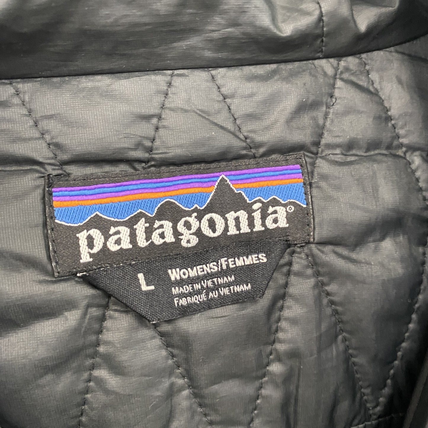 Patagonia　パタゴニア　ナノ・パフ・フーディ　キルティングジャケット　中綿入り　黒　ブラック　Lサイズ