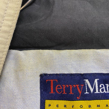 古着 used　TerryMartin　長袖ハイネックブルゾン　ワンポイント刺繍ジャンパー　ゴルフ　ライトベージュ　Mサイズ