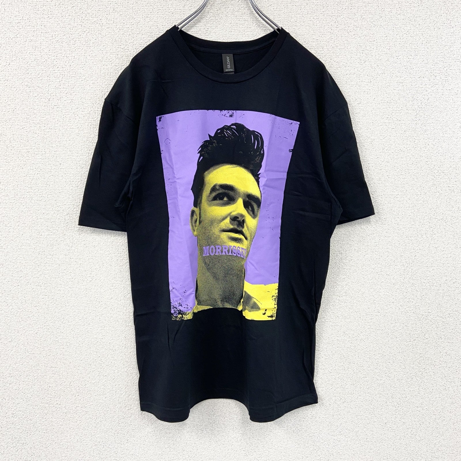 MORRISSEY　モリッシー　THE SMITH　ザ・スミス　Purple & Yellow　半袖フォトプリントTシャツ　バンドT　GILDANボディ　オフィシャル　黒　ブラック　Lサイズ【新品・正規品】