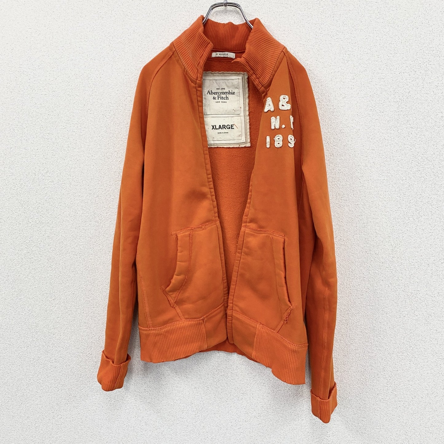 ABERCROMBIE&FITCH　アバクロ　スウェットパーカー/フーディー　オレンジ　橙色　XLサイズ