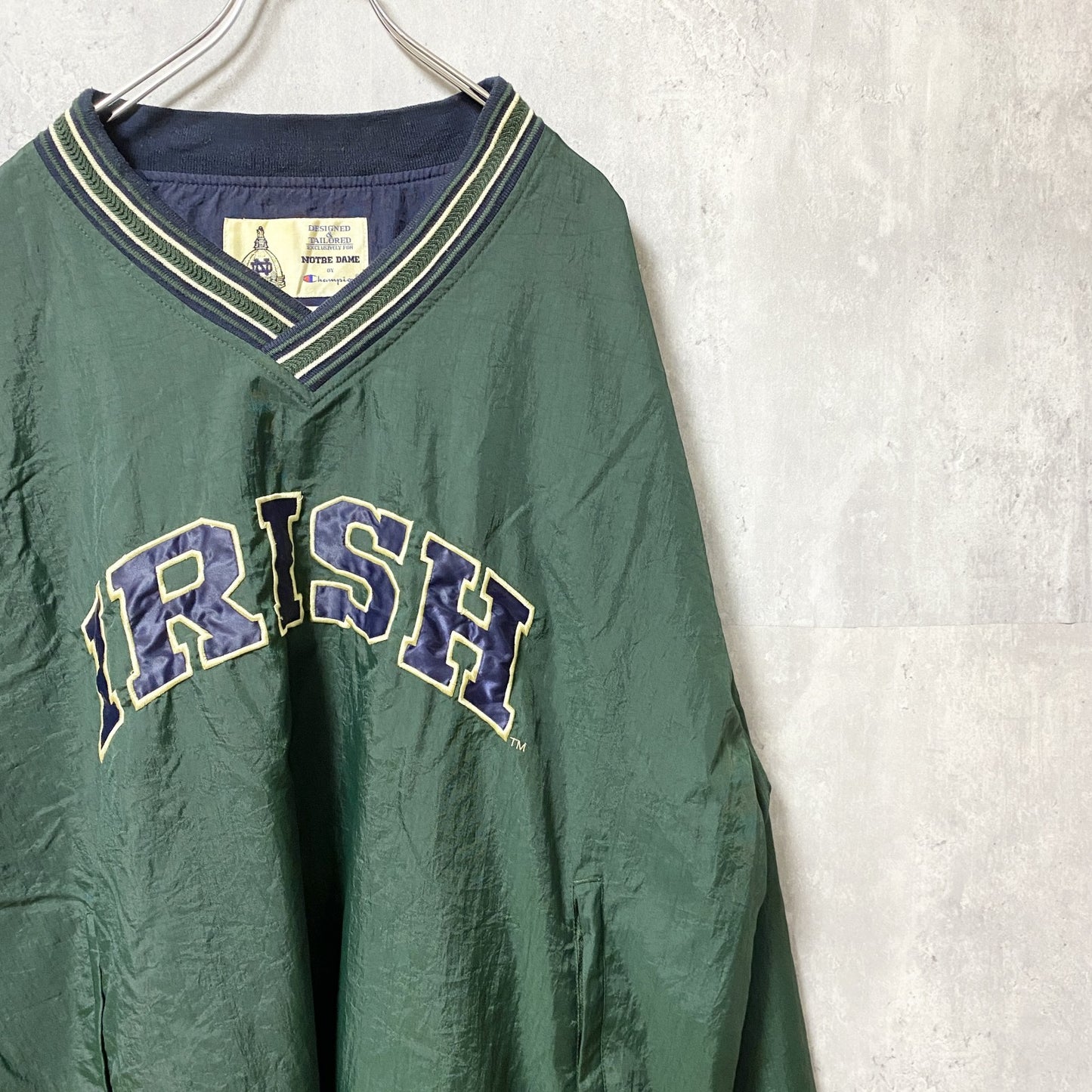 古着 used　90s　Champion　チャンピオン　長袖カレッジナイロンジャケット　ノートルダム大学　緑　オーバーサイズ