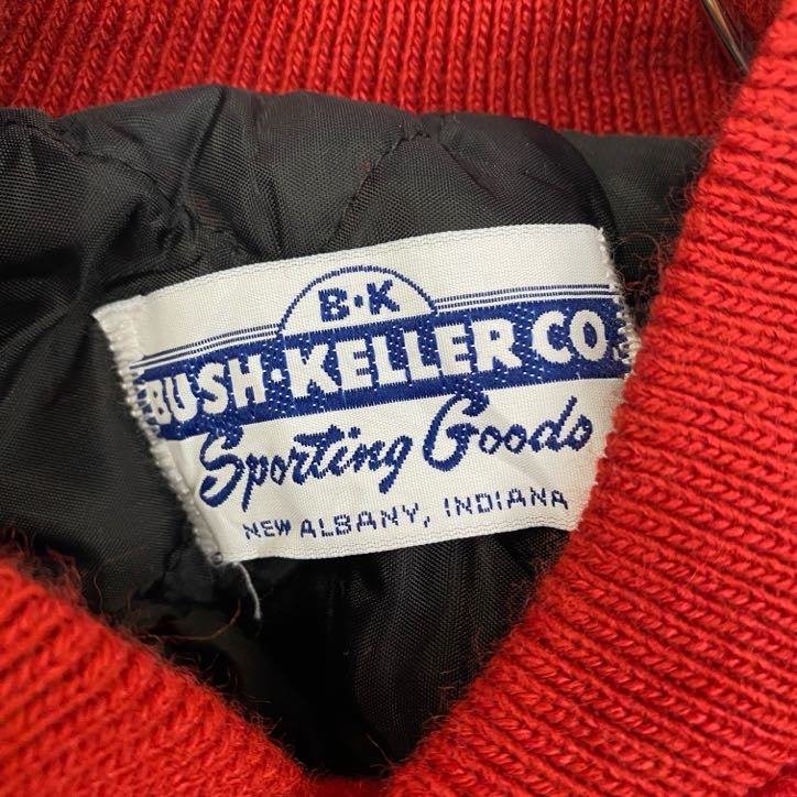 古着 used BUSH KELLER CO　長袖スタジャン　ブルゾン　アウター　レトロデザイン　無地　赤　白　Sサイズ