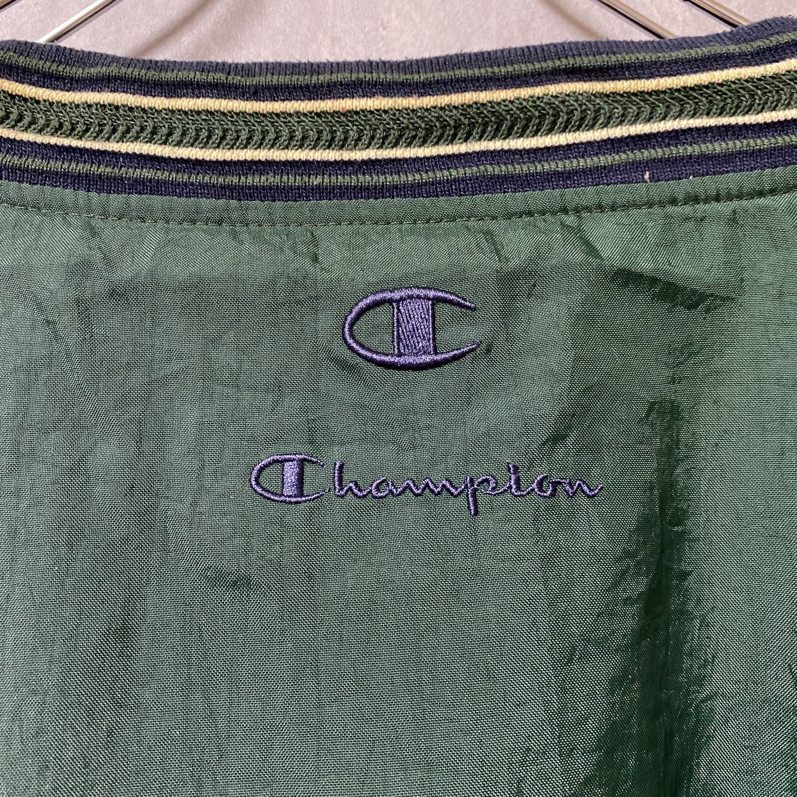 古着 used　90s　Champion　チャンピオン　長袖カレッジナイロンジャケット　ノートルダム大学　緑　オーバーサイズ