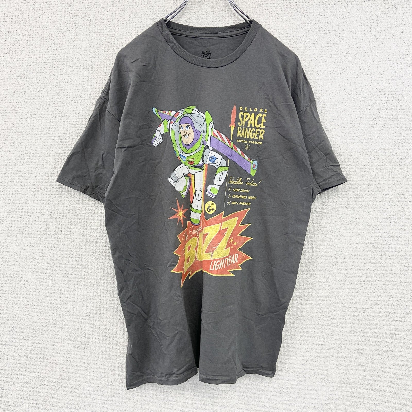 TOY STORY　トイストーリー　DISNEY　ディズニー　The Original Buzz　バズライトイヤー　半袖プリントＴシャツ　オフィシャル　グレー　Lサイズ【新品・正規品】