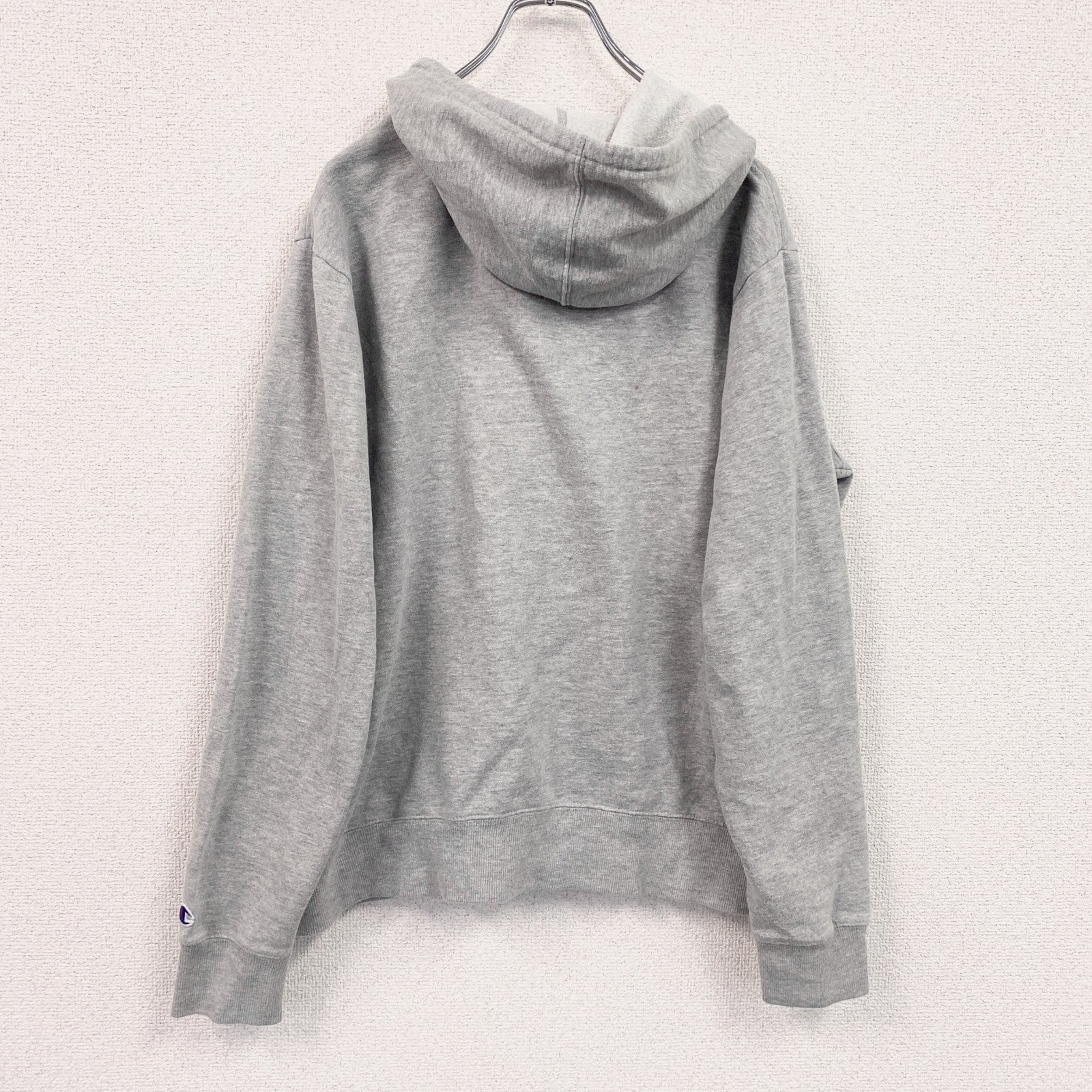 Champion　チャンピオン　スウェットパーカー/フーディー　灰色　グレー　Mサイズ