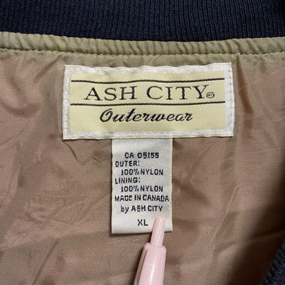 00s　ASH CITY　ナイロンプルオーバージャケット　Ｖネック　ワンポイント　刺繍ロゴ　ヴィンテージ　赤　レッド　XLサイズ