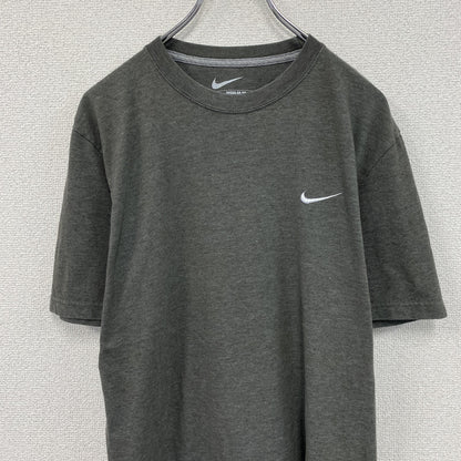 NIKE　ナイキ　半袖プリントTシャツ　ワンポイント刺ロゴ　ダークグレー　Lサイズ