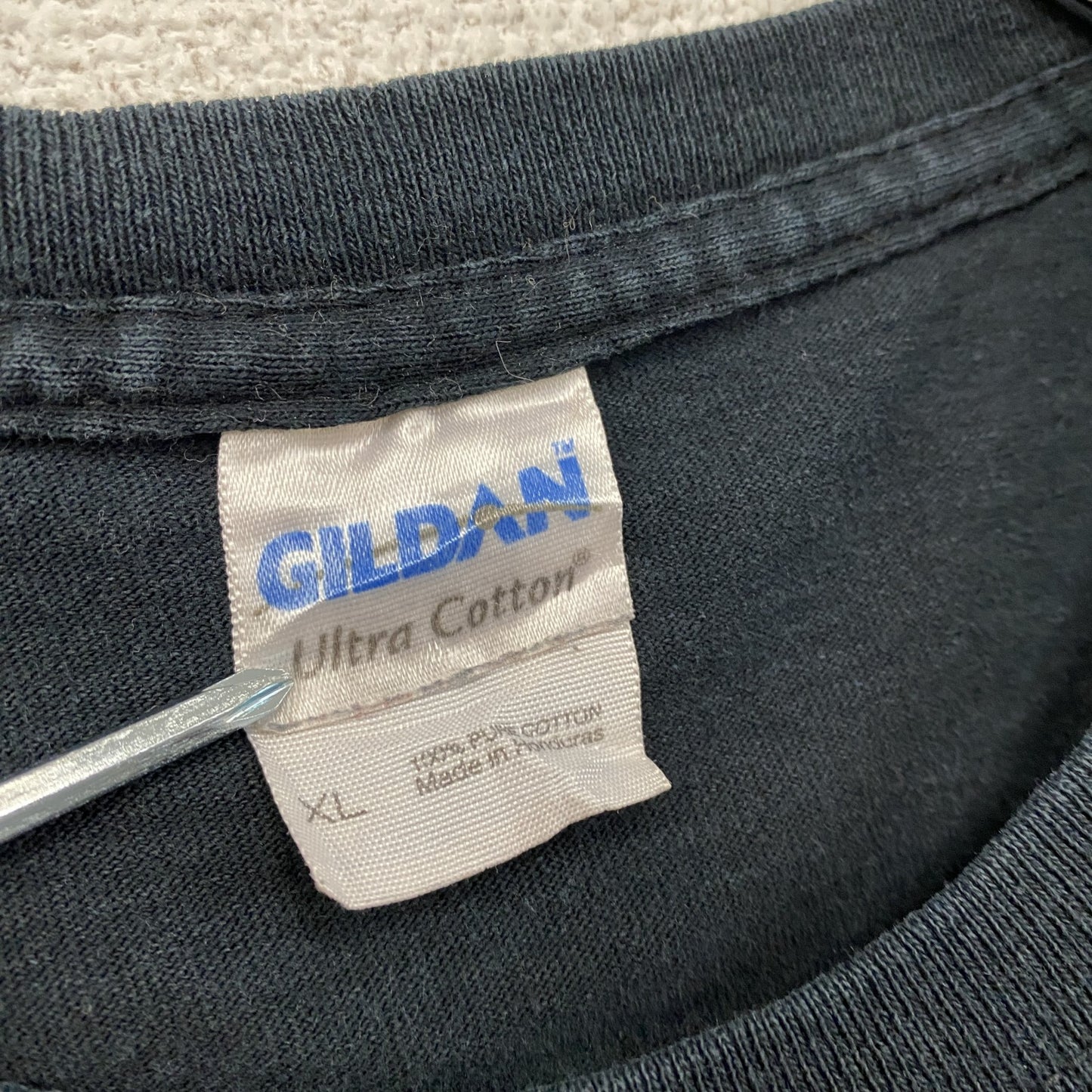GILDAN　ギルダン　半袖メッセージプリントTシャツ　黒　ブラック　XLサイズ