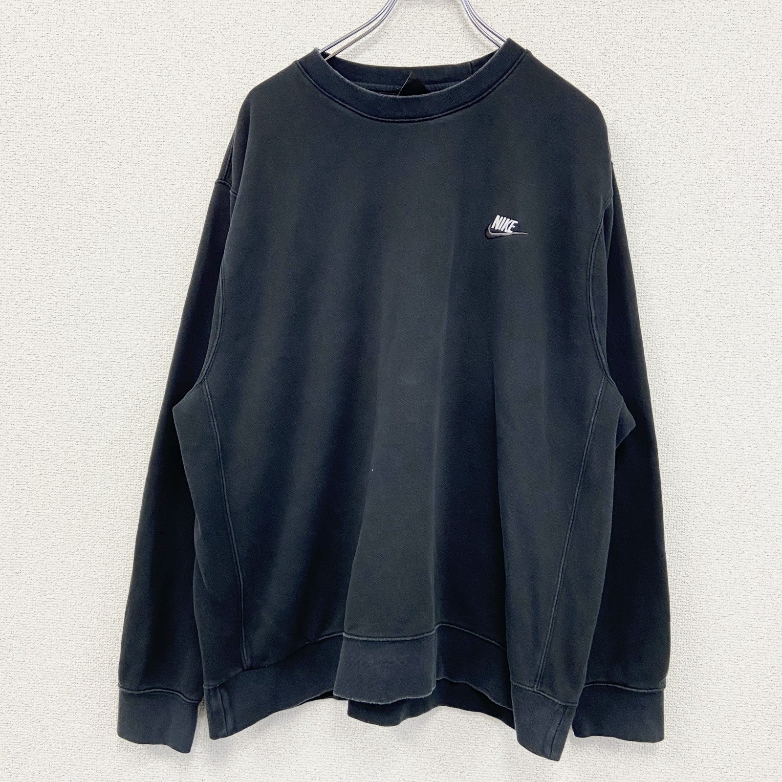 NIKE　ナイキ　スウェット/トレーナー　刺繡ロゴ　黒　ブラック　XLサイズ
