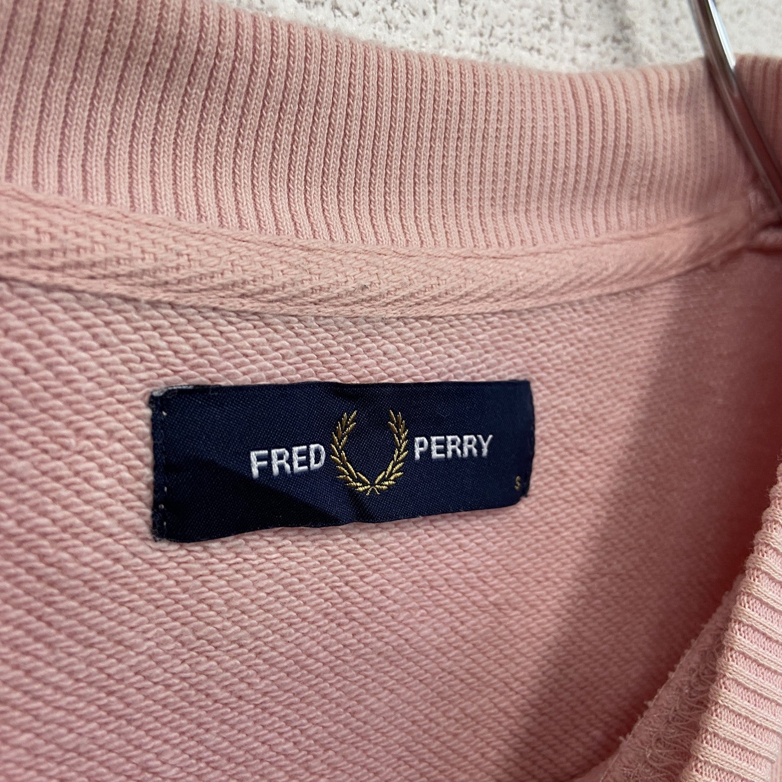FRED PERRY　フレッド ペリー　スウェット/トレーナー　ピンク　Sサイズ