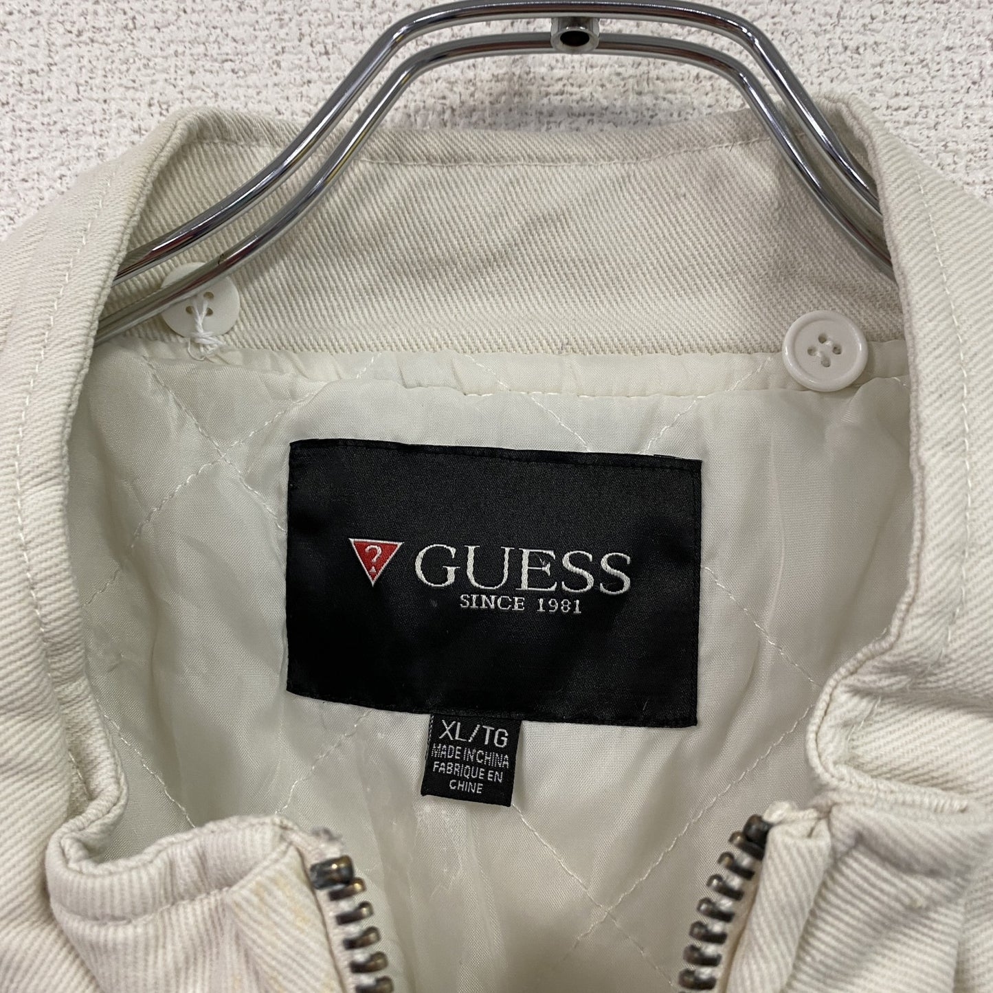 GUESS　ゲス　ミリタリージャケット　10つポケット　エポレット　白　ホワイト　XLサイズ　