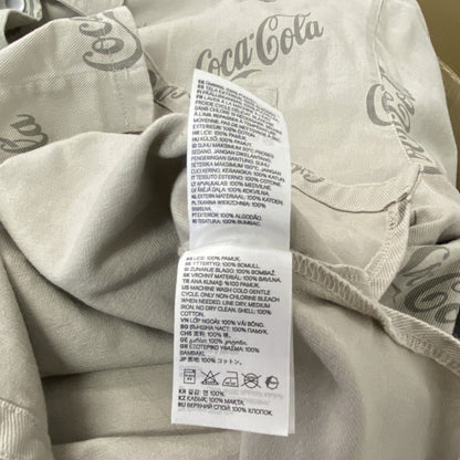 H&M　Coca Cola　コカ・コーラ　長袖ワークシャツ　ダブルポケット　総柄　ベージュ　Mサイズ