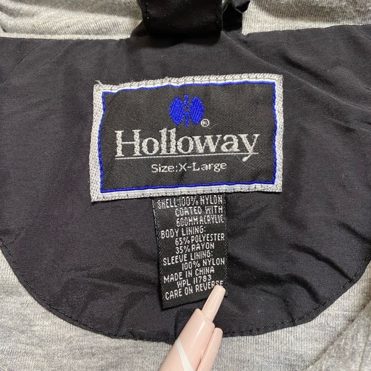 古着 used　Holloway　長袖ハーフジップナイロンジャケット　ワッペン　黒　ゴールド　ビッグシルエット　XLサイズ