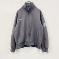 90s　NIKE　ナイキ　トラックジャケット/ジャージ　スウッシュ　刺繍ロゴ　デカロゴ　ヴィンテージ　灰色　グレー　Lサイズ