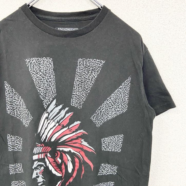古着 used　SOLE ADDICTION　半袖プリントTシャツ　インディアン　レトロデザイン　黒　ブラック　Sサイズ