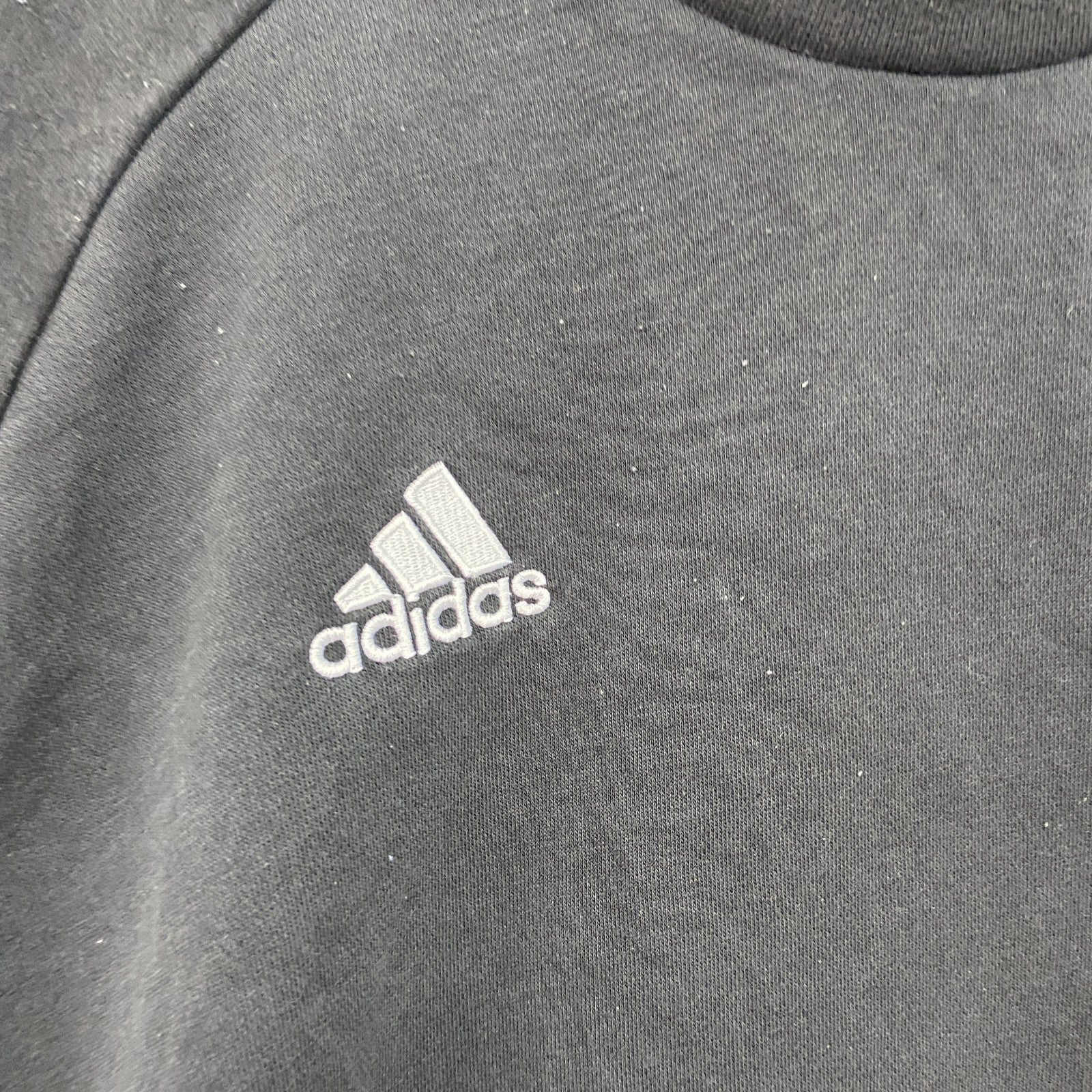 adidas　アディダス　スウェット/トレーナー　ラグランスリーブ　パフォーマンスロゴ　刺繍ロゴ　黒　ブラック　XLサイズ