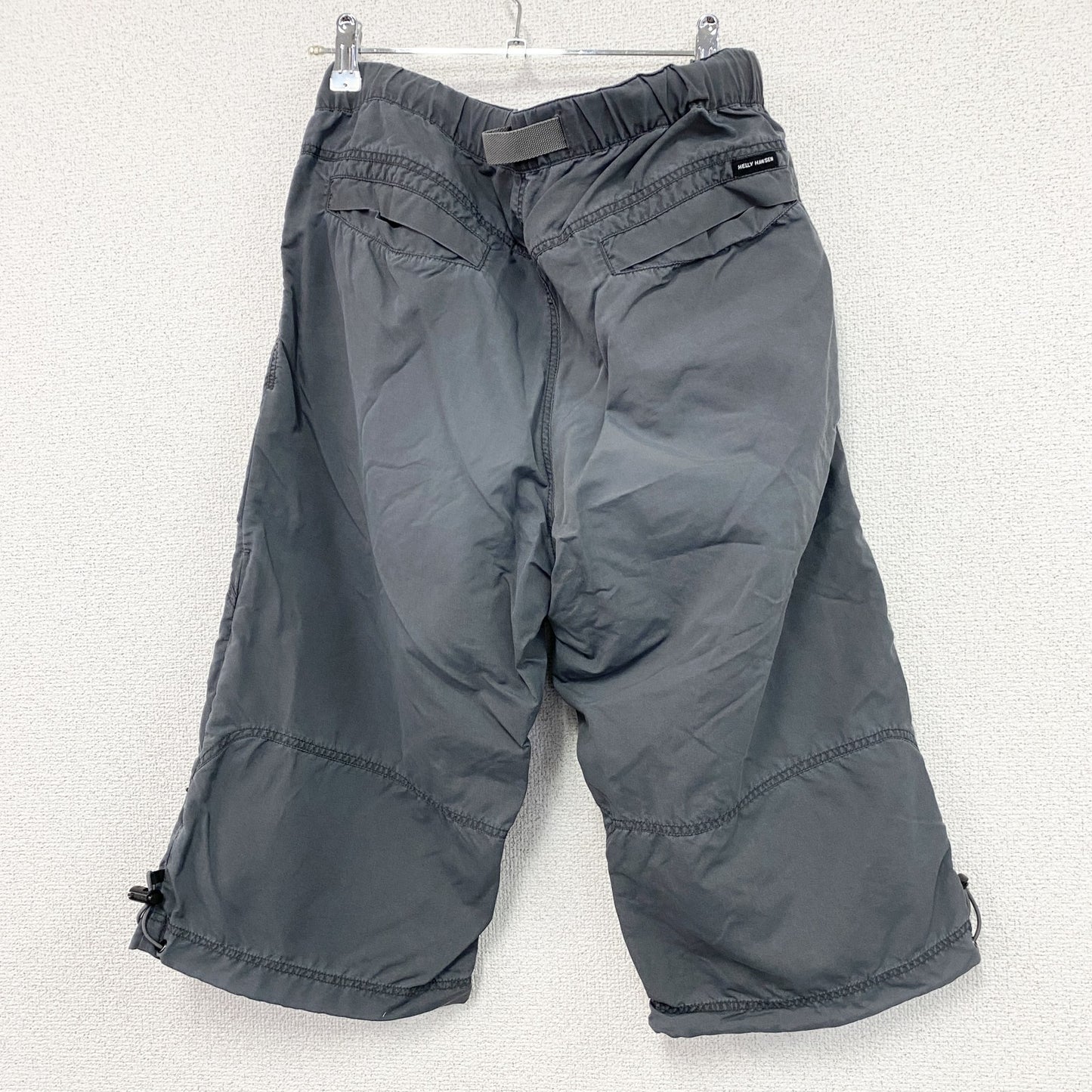 HELLY HANSEN　ヘリーハンセン　ナイロンハーフパンツ/ショートパンツ　ビルトインベルト　灰色　グレー