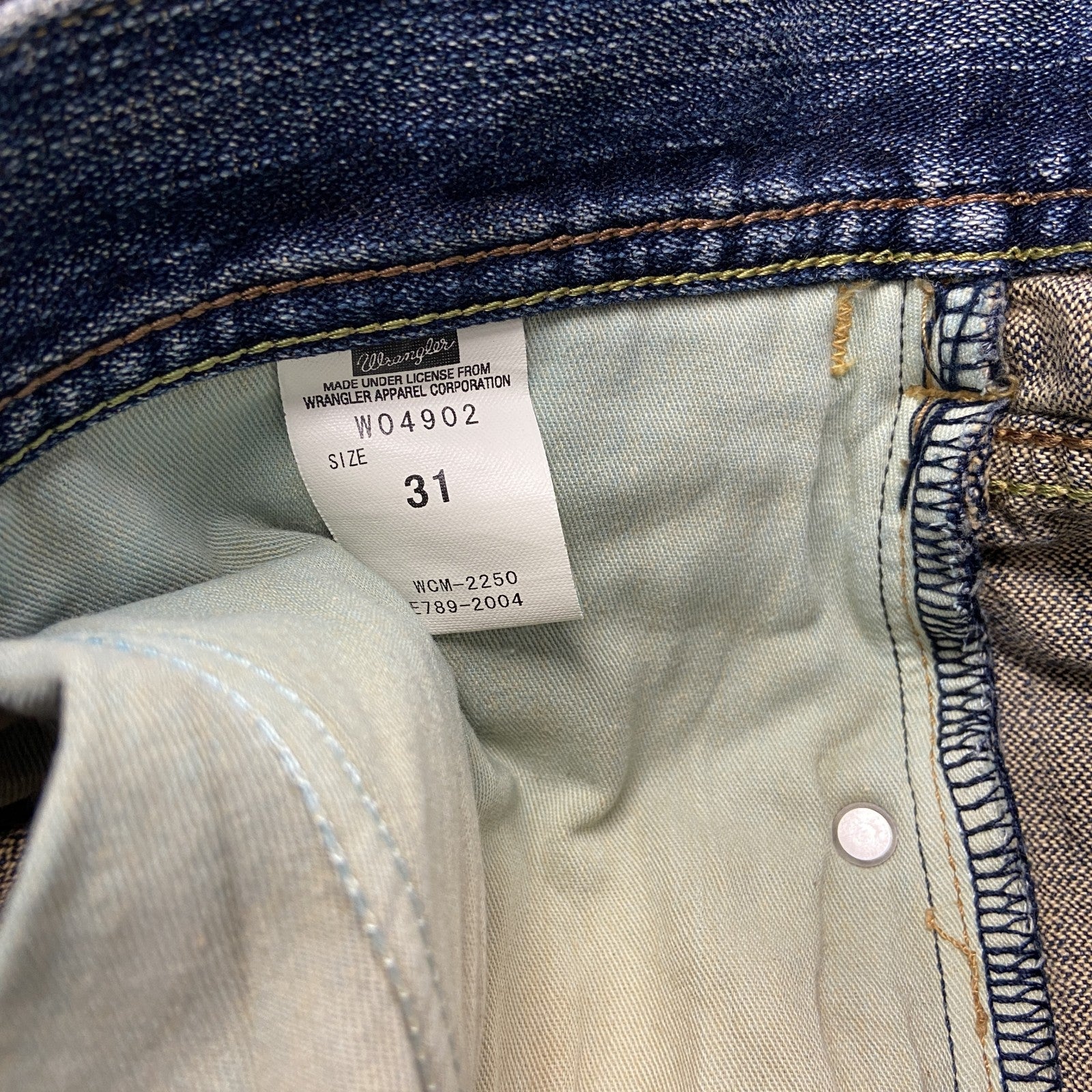 Wrangler　ラングラー　ダメージデニムパンツ/ジーンズ　縦落ち　鬼ヒゲ　フェード　ジップフライ　インディゴ　31サイズ