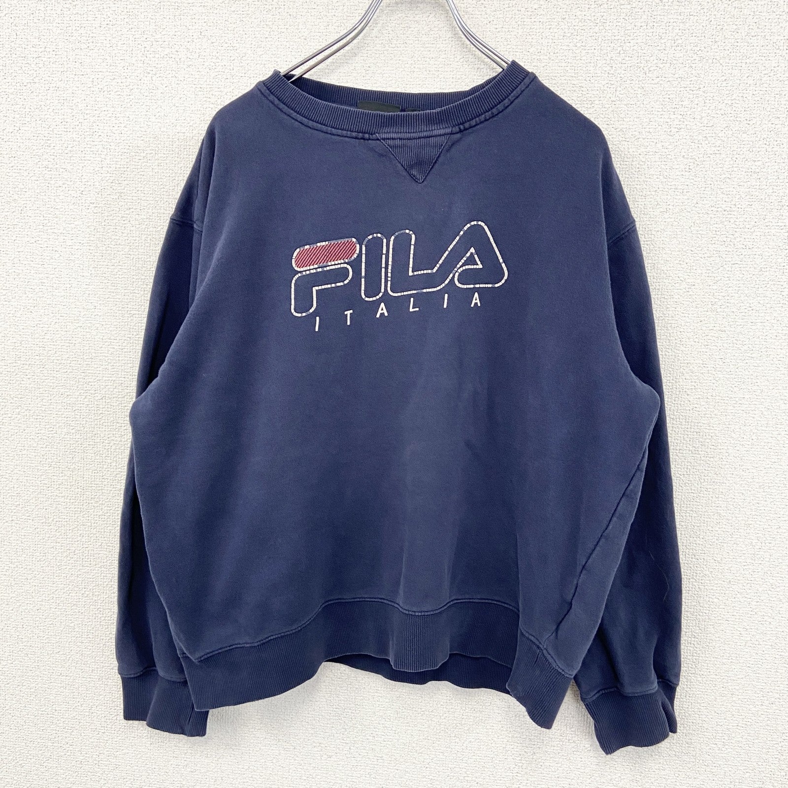FILA　フィラ　スウェット/トレーナー　前V　フェード　デカロゴ　イタリア　紺　ネイビー　Mサイズ