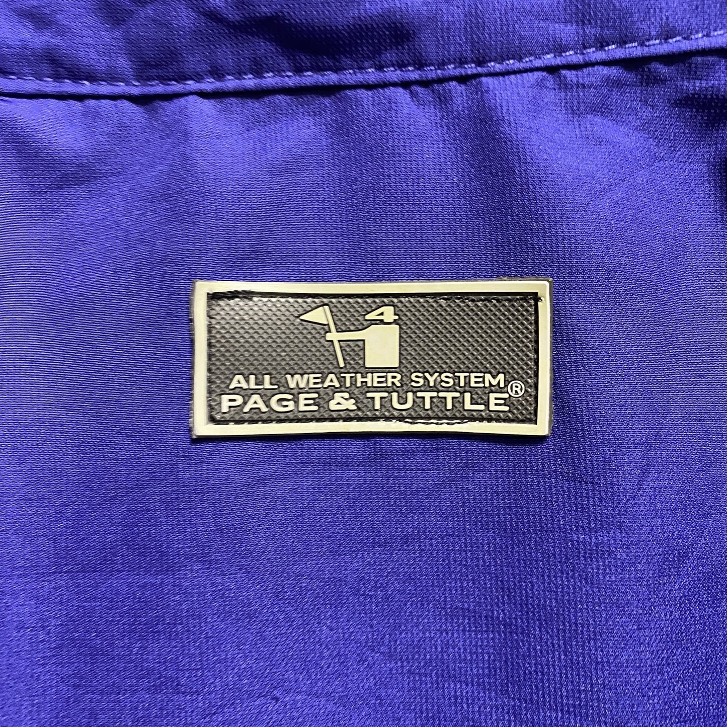 古着 used　PAGE&TUTTLE　長袖ハーフジップナイロンジャケット　ワンポイント刺繍　青　ネイビー　秋冬服　Lサイズ