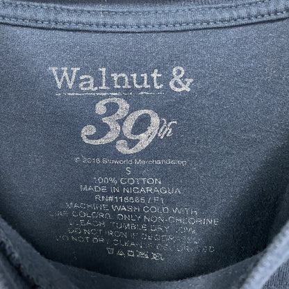 古着 used　Walnut&39th　半袖ゲームプリントTシャツ　ソングオブザディープ　ネイビー　クルーネック　Sサイズ