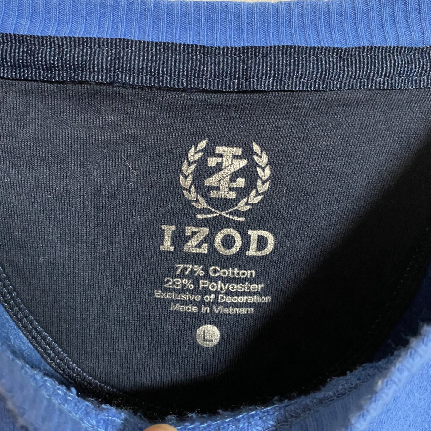 古着 used　IZOD　長袖ワンポイント刺繍スウェット　トレーナー　シンプル　水色　青　レトロデザイン　Lサイズ