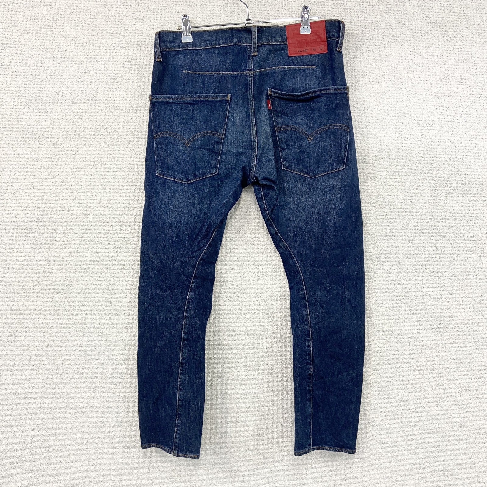 Levi's　リーバイス　LEJ502　デニムパンツ/ジーンズ　ボタンフライ　立体裁断　フェード　インディゴ　W30サイズ