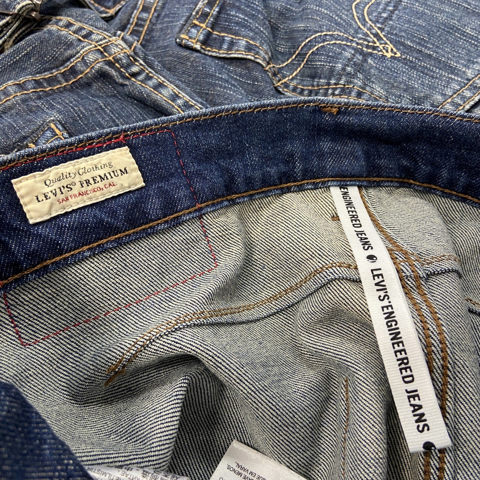 Levi's　リーバイス　LEJ502　デニムパンツ/ジーンズ　ボタンフライ　立体裁断　フェード　インディゴ　W30サイズ