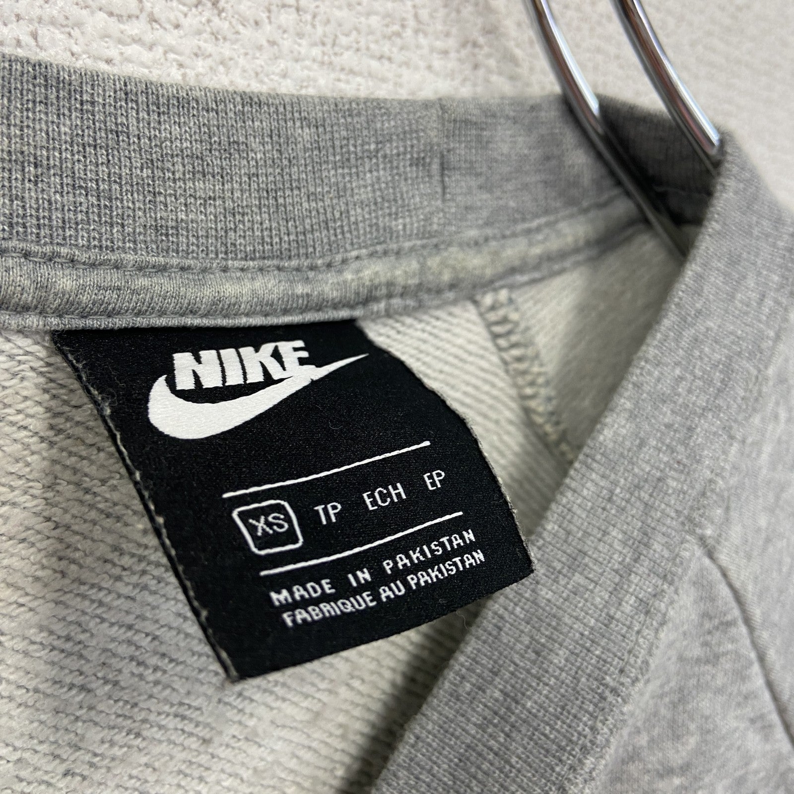 NIKE　ナイキ　スウェット/トレーナー　グレー　灰色　XSサイズ
