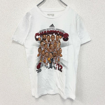 古着 used　adidas　アディダス　半袖プリンントデザインTシャツ　白　NBA　2012　バスケットボール　Sサイズ