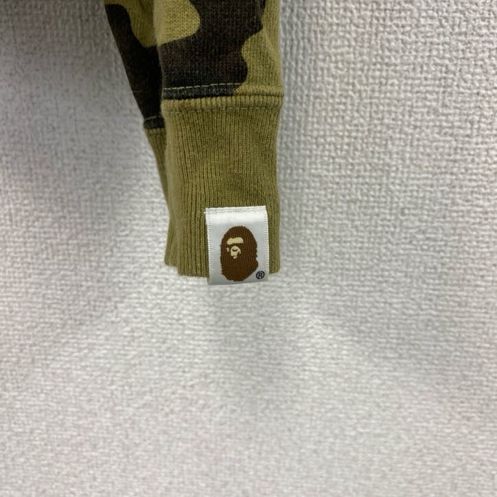 A BATHING APE　アベイシングエイプ　フルジップスウェットパーカー/フーディー　迷彩　総柄　Lサイズ　古着