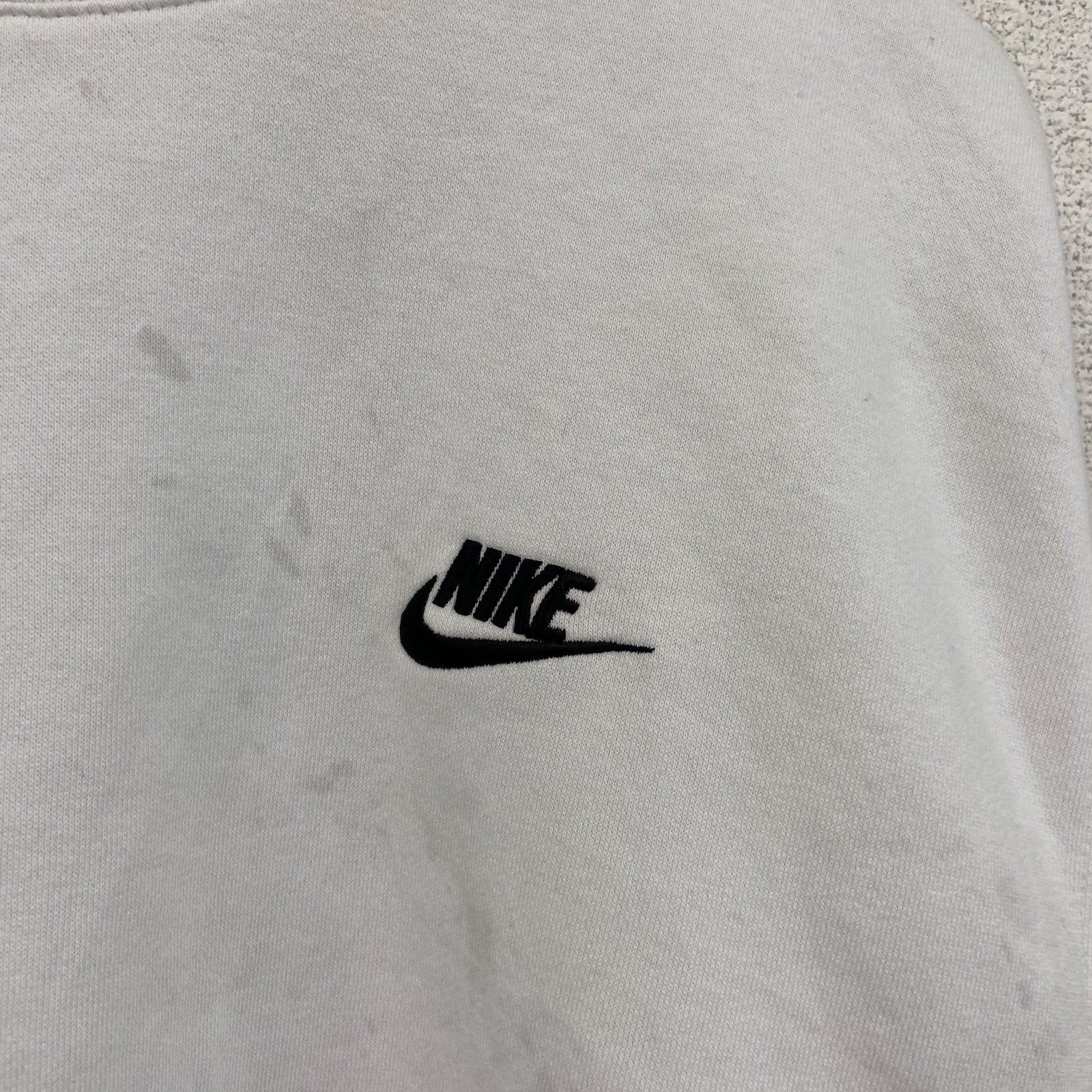 NIKE　ナイキ　スウェット/トレーナー　ロゴ刺繡　白　ホワイト　Mサイズ
