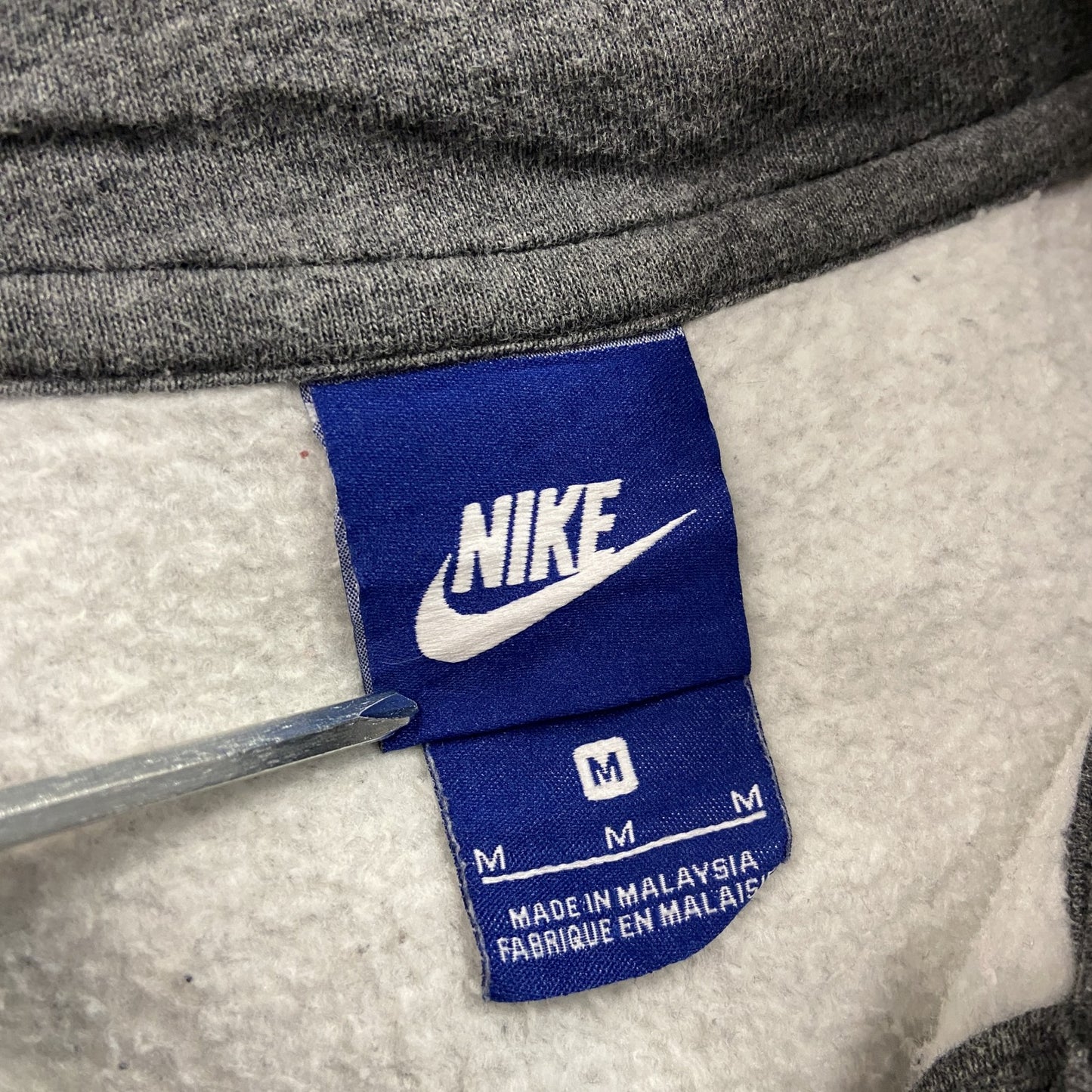NIKE　ナイキ　フルジップスウェットパーカー/フーディー　JUST DO IT　スウッシュ　灰色　グレー　Mサイズ