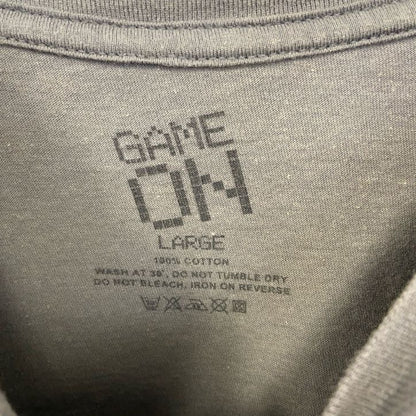 古着 used　GAME ON ゲーム オン　半袖プリントTシャツ　サンタ　ビール　カジュアルデザイン　レトロ　薄茶色　Lサイズ