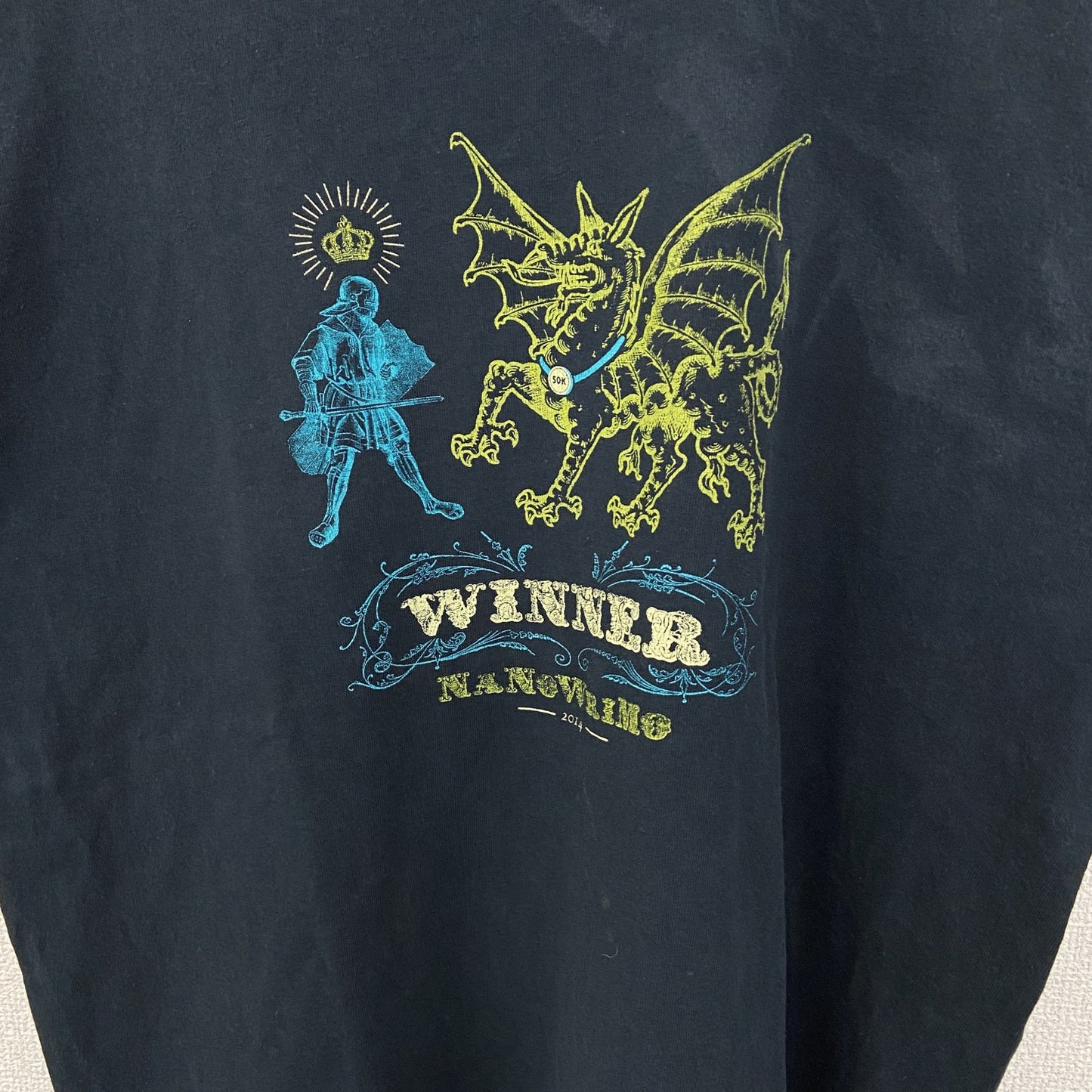 GILDAN　ギルダン　半袖プリントTシャツ　NoNoWriMo　カジュアルデザイン　ドラゴン　黒　ブラック　Lサイズ