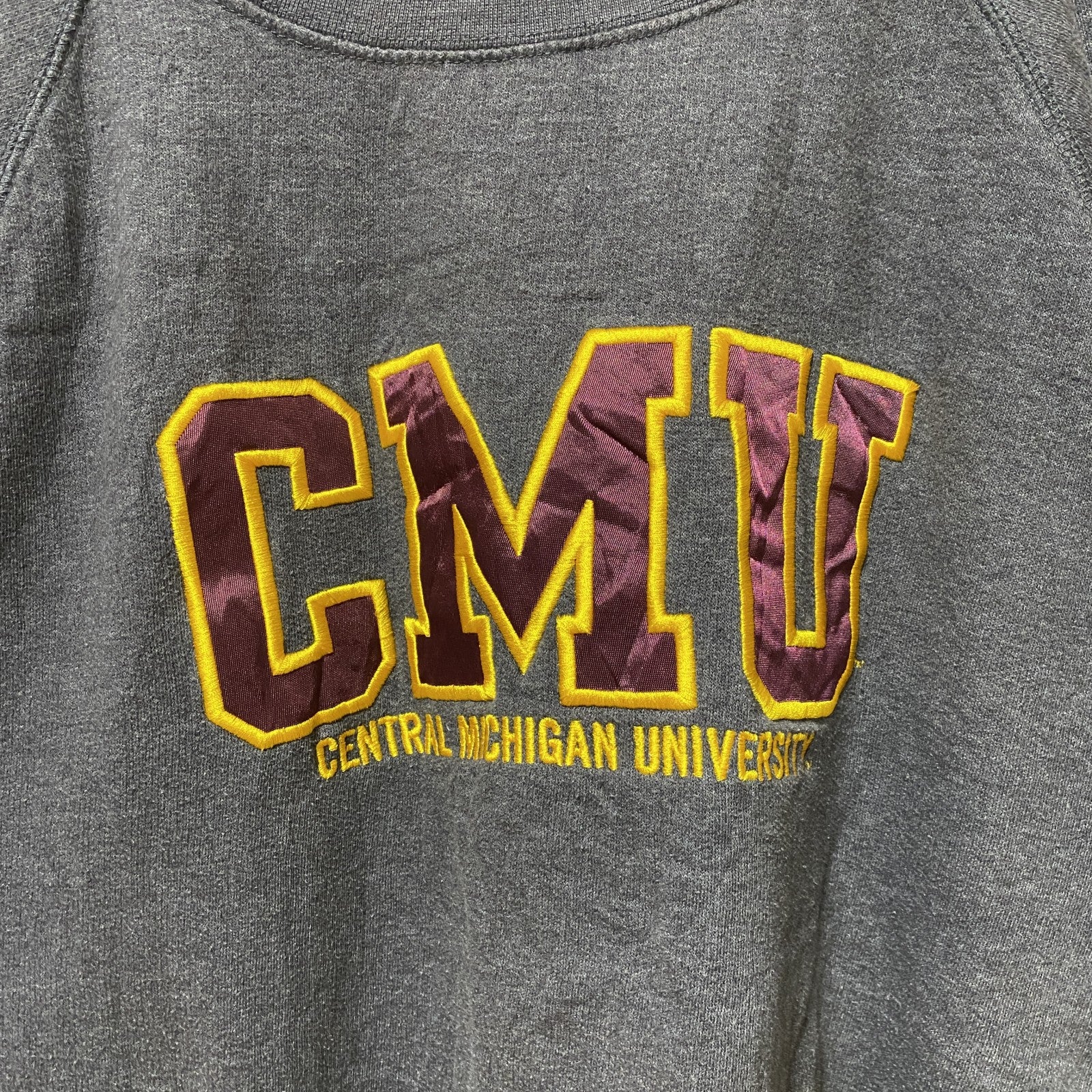 古着 used　OURAY　セントラルミシガン大学　長袖カレッジ刺繍スウェット　トレーナー　グレー　レトロデザイン　Lサイズ
