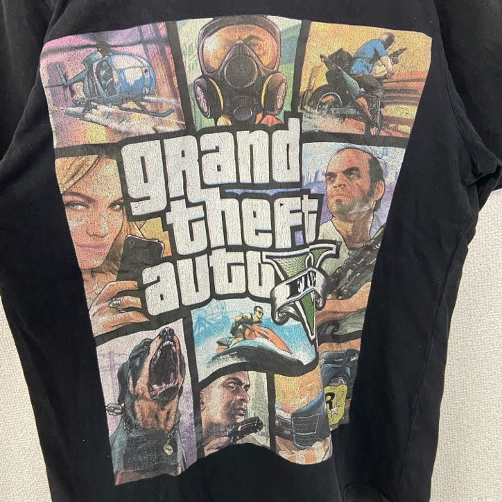 古着 used　グランド セフト オートシーリーズ　半袖ゲームTシャツ　個性的デザイン　グラセフ　GTA　プレステ　Mサイズ