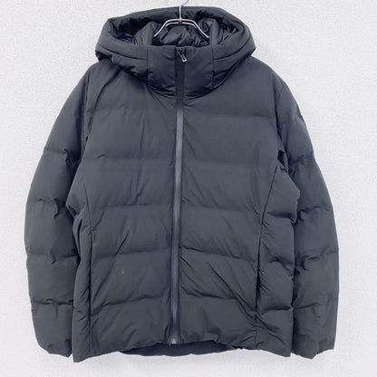 ユニクロ　UNIQLO　シームレスダウンパーカー　ダウンジャケット　ダウン90%　黒　ブラック　Lサイズ