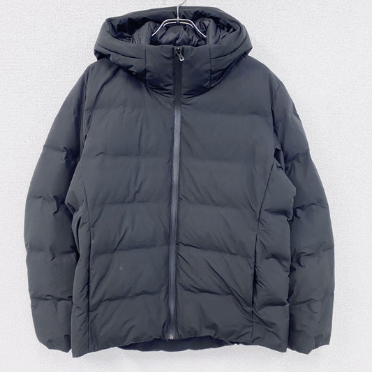 ユニクロ　UNIQLO　シームレスダウンパーカー　ダウンジャケット　ダウン90%　黒　ブラック　Lサイズ