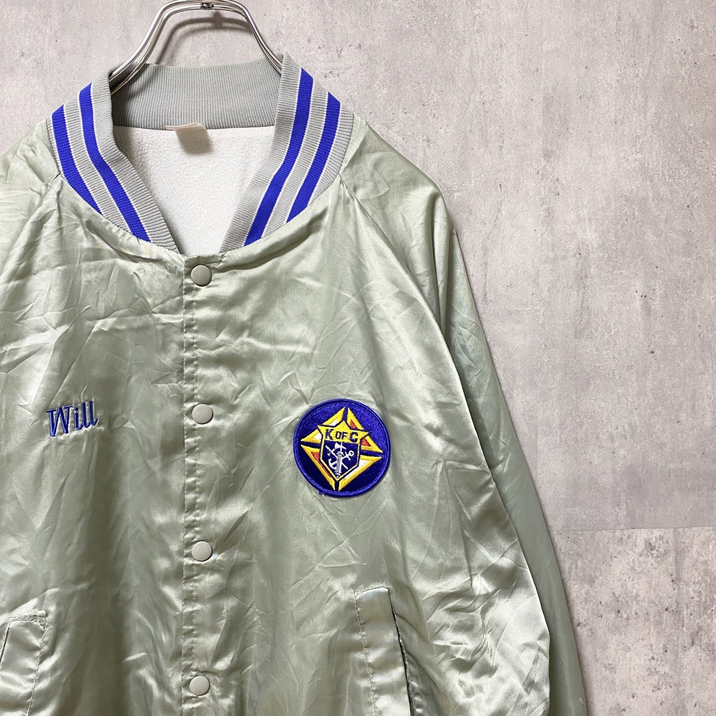 古着 used　USA製　KofC　長袖スカジャン　アウター　ワッペン刺繍　銀　シルバー　レトロ　ナイロンジャケット　Lサイズ