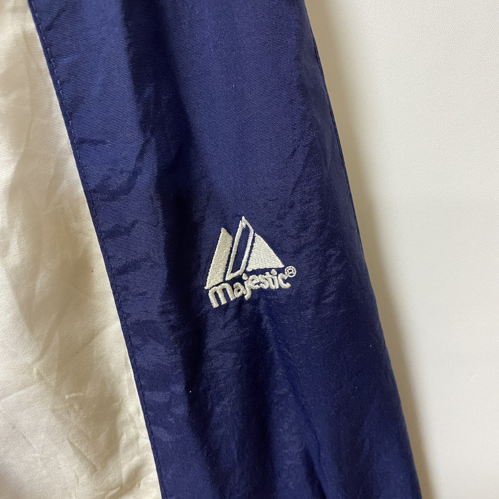 古着 used　Majestic　MLB　デトロイトタイガース　長袖Vネックナイロンジャケット　ビッグシルエット　XLサイズ