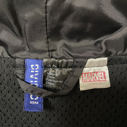 古着 used　MARVEL マーベル　長袖ナイロンジャケット　ロゴプリントパーカー　黒　ブラック　ビックシルエット　XLサイズ
