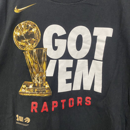 古着 used　NIKE　ナイキ　半袖プリントTシャツ　GOT’EM　RAPTORS　バスケ　トロフィー　黒　ブラック　Lサイズ