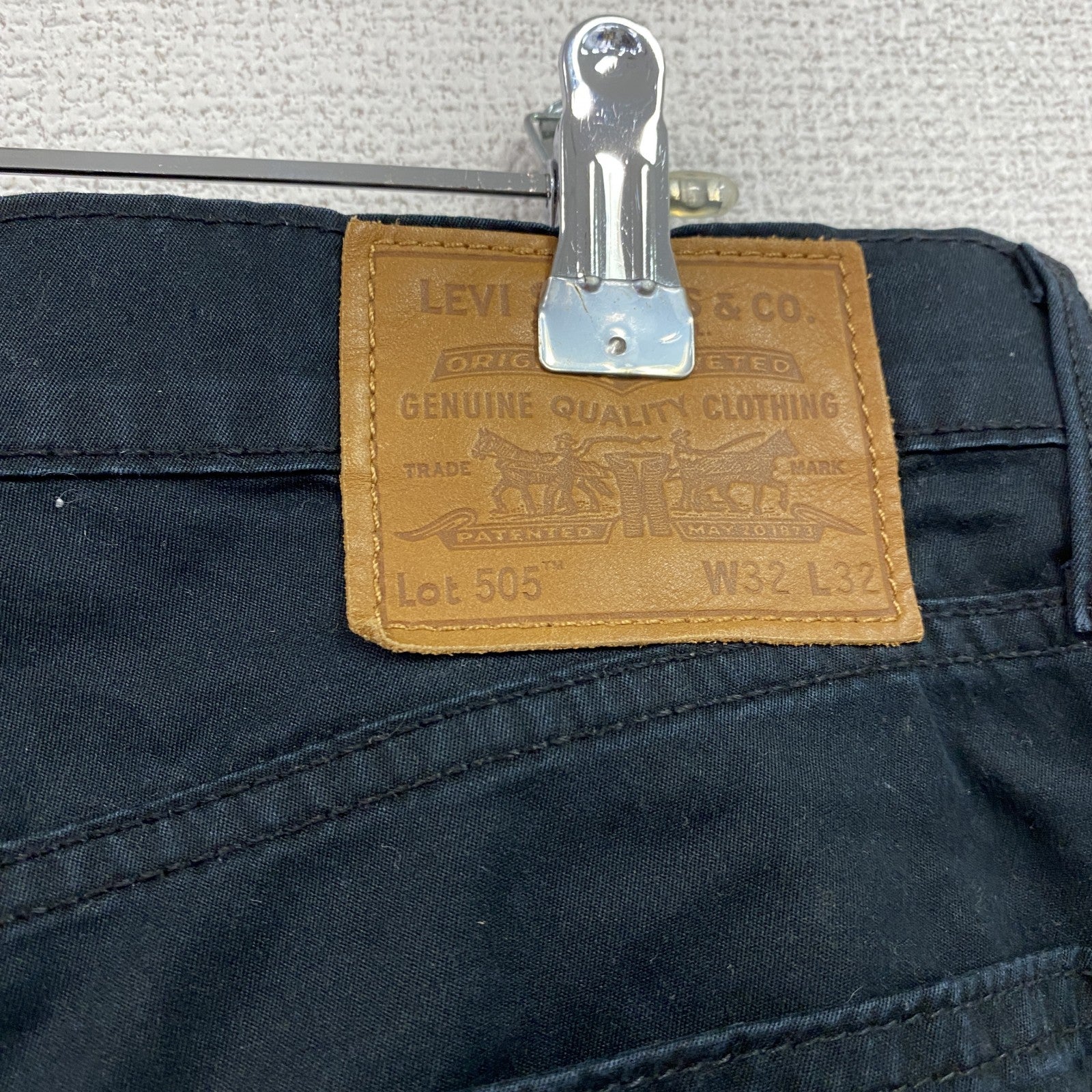 Levi's　リーバイス　505　デニムパンツジーンズ　ジップフライ　黒　ブラック　W32サイズ