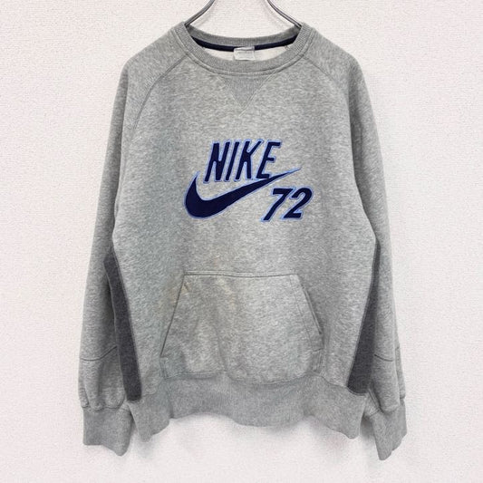 NIKE　ナイキ　スウェット/トレーナー　前V　ポケット付き　刺繡ロゴ　灰色　グレー　Lサイズ